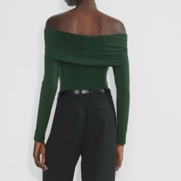 Aritzia Babaton Green Streamline Long Sleeve Top Size M Stretchy Soft Romantic - Picture 13 of 13